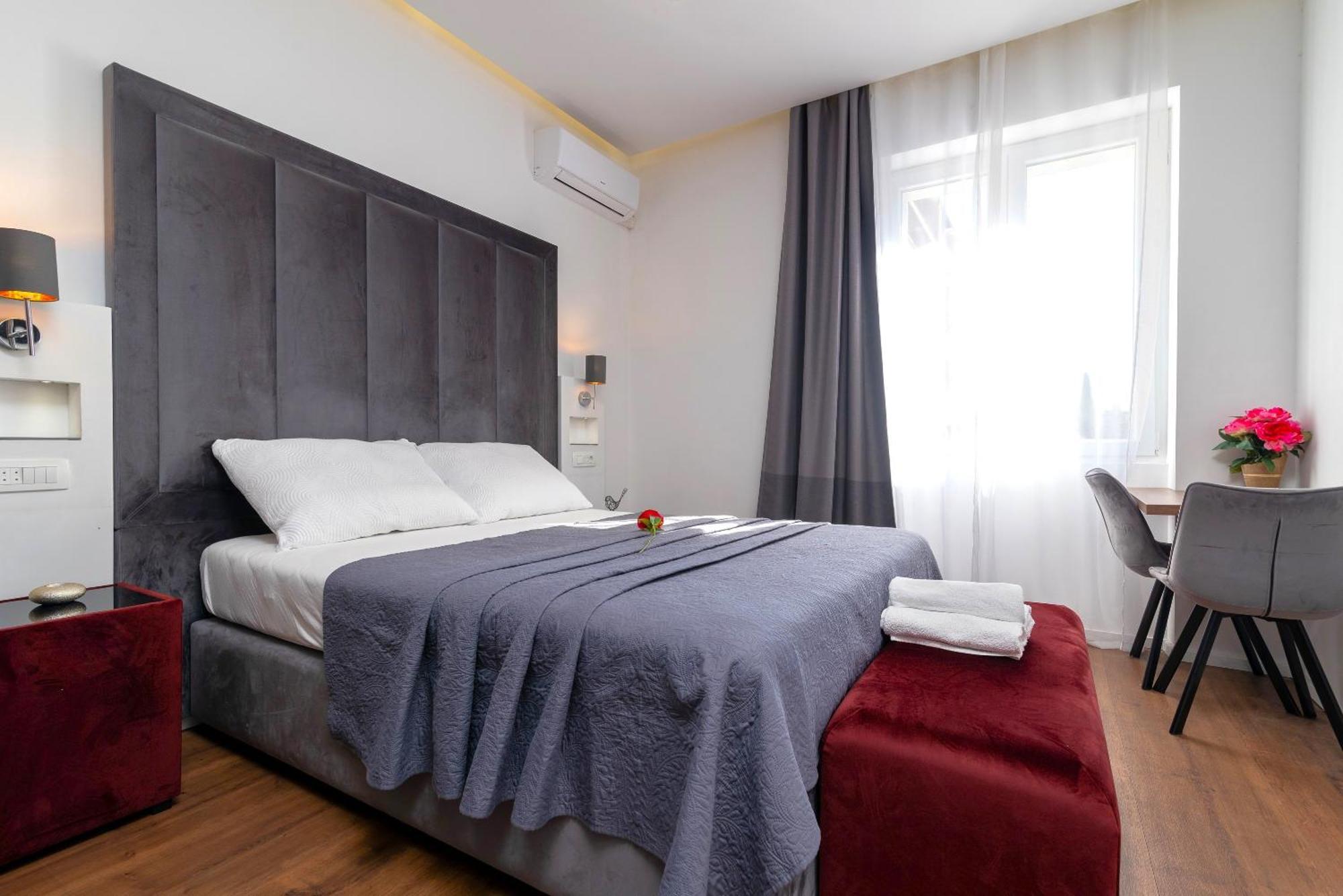 Antares Luxury Rooms 1 Split Exterior photo