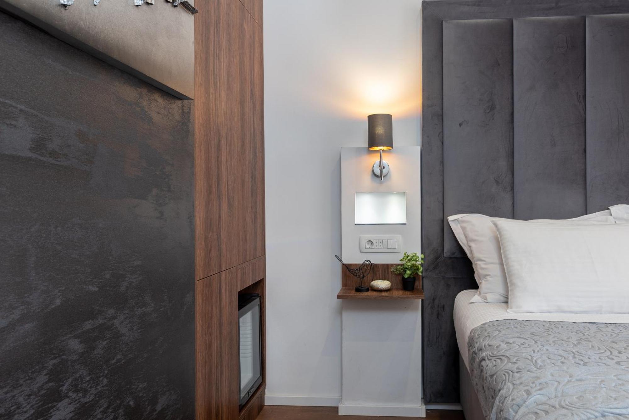 Antares Luxury Rooms 1 Split Exterior photo